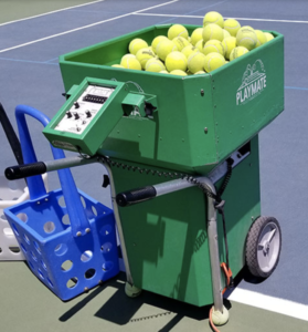 Tennis ball machine